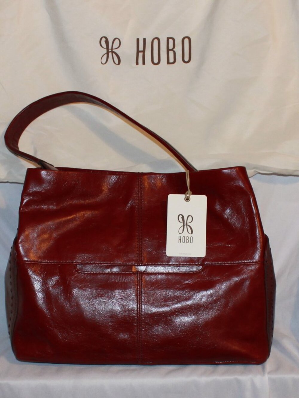 HOBO Seneca Shoulder Bag in a Saddleberry color